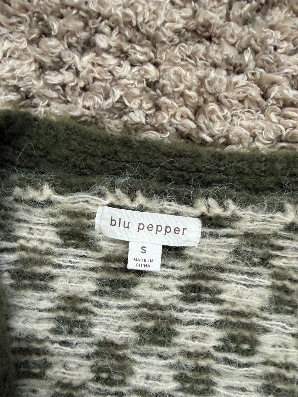 Blu Pepper Olive Green & Cream Mixed Pattern V-Neck Cardigan - Picture 2 of 2